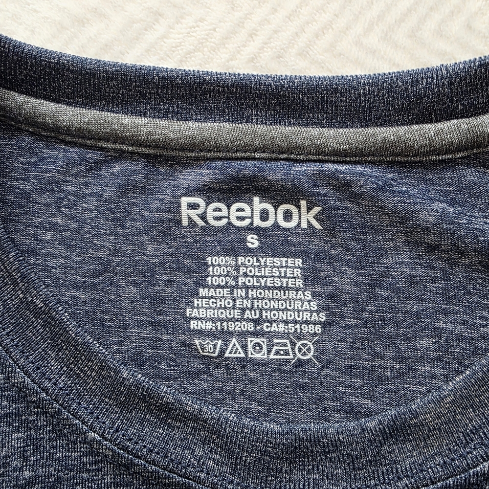Vancouver Canucks Reebok "PlayDry" Heathered Graphic Tee - Picture 3 of 7